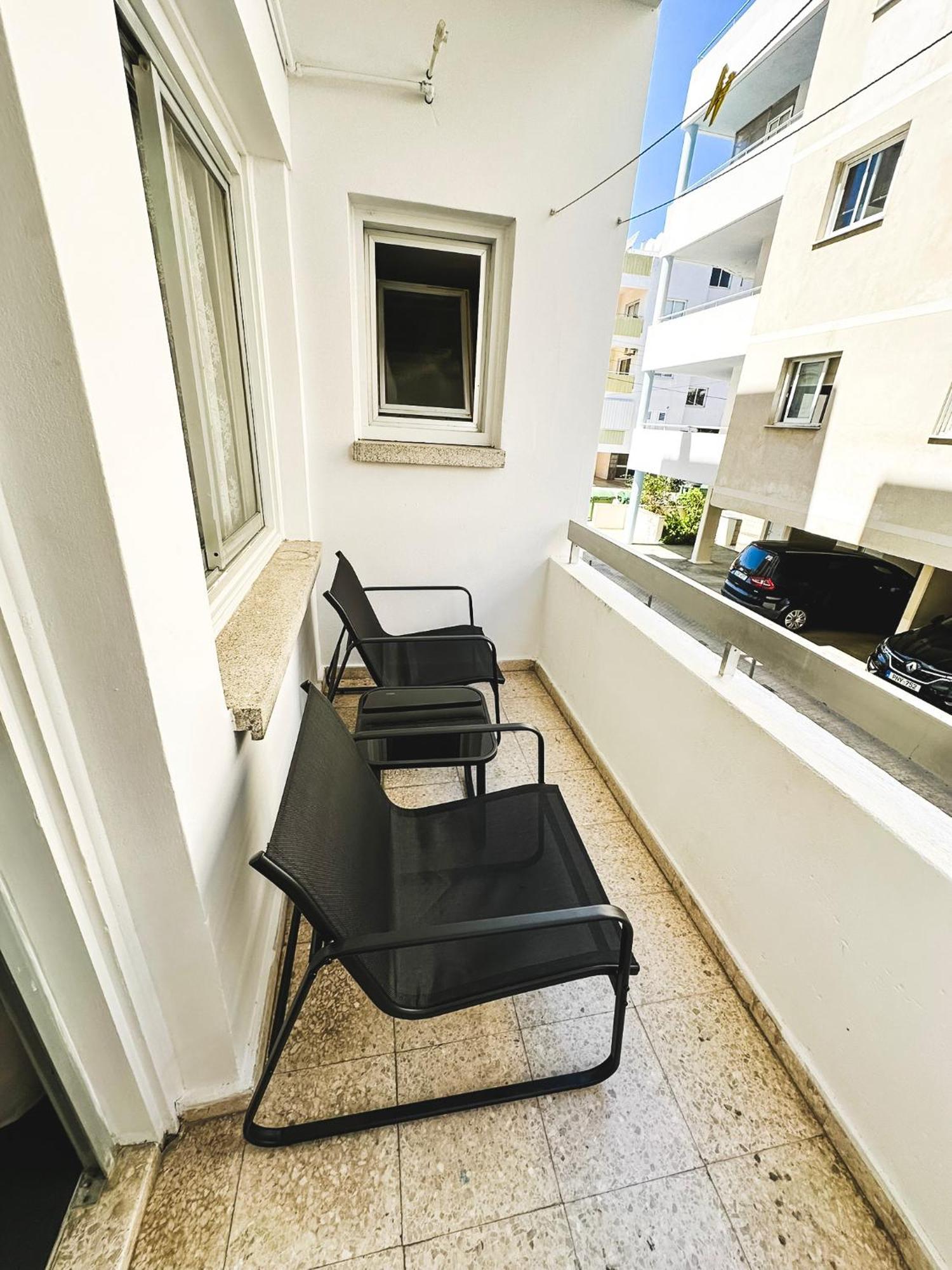 Home Away One Bedroom Apartment In Nicosia Exterior photo